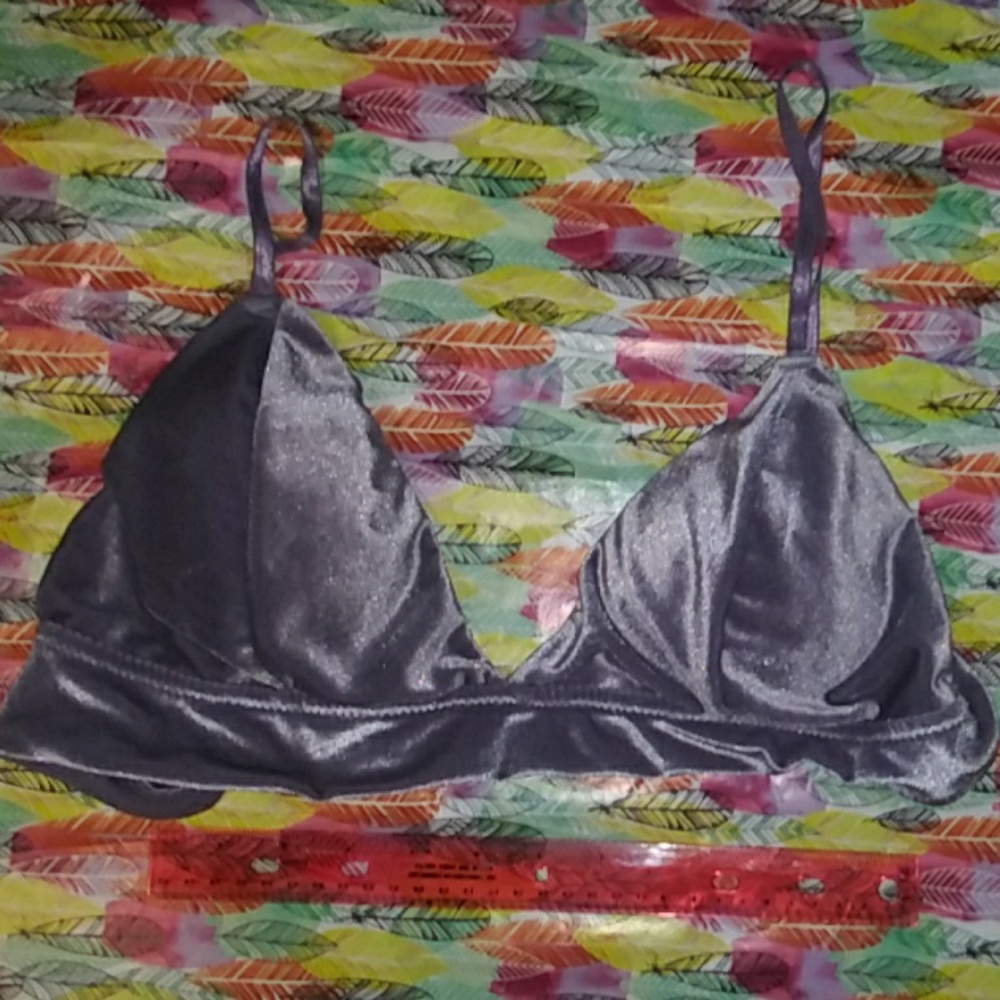 Grey Rue 21 velour bralette with removable padding